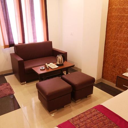 Hotel Ark Wood Neu-Delhi Exterior foto